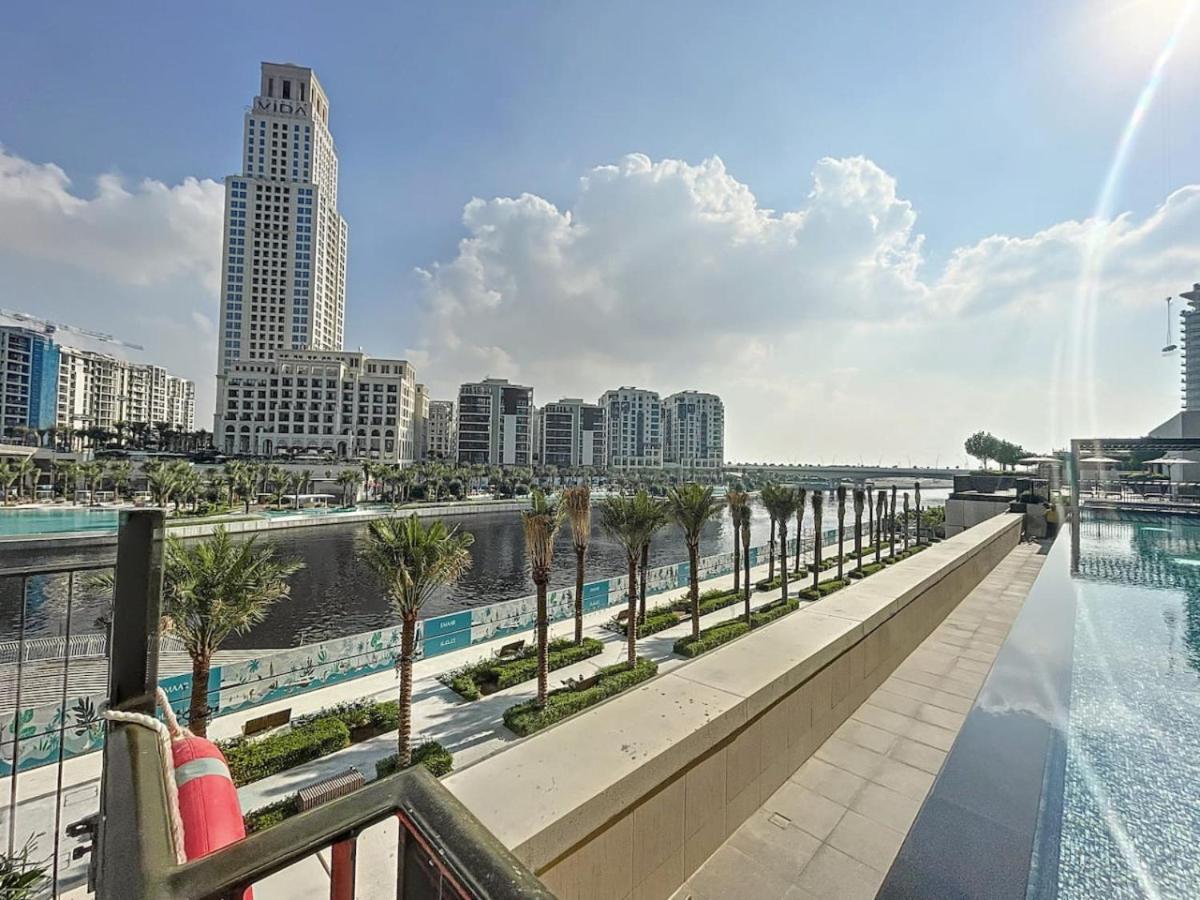 Palace Residences - Vibrant Two Bed With View Apartment